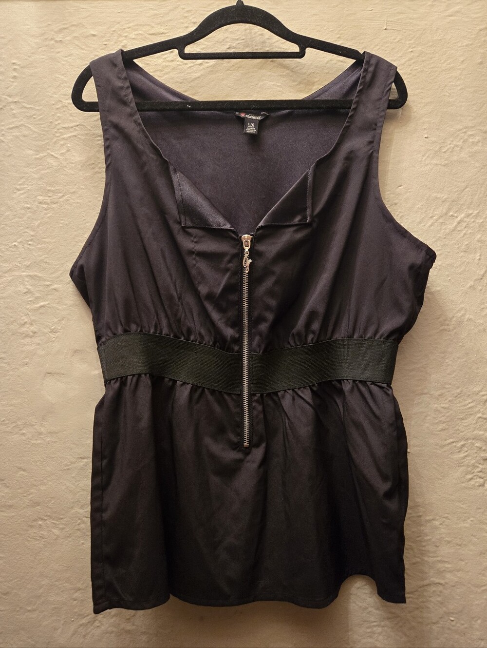 Guess Black Satin Zip Front Peplum Top Size Large Y2K Clubwear Sleeveless